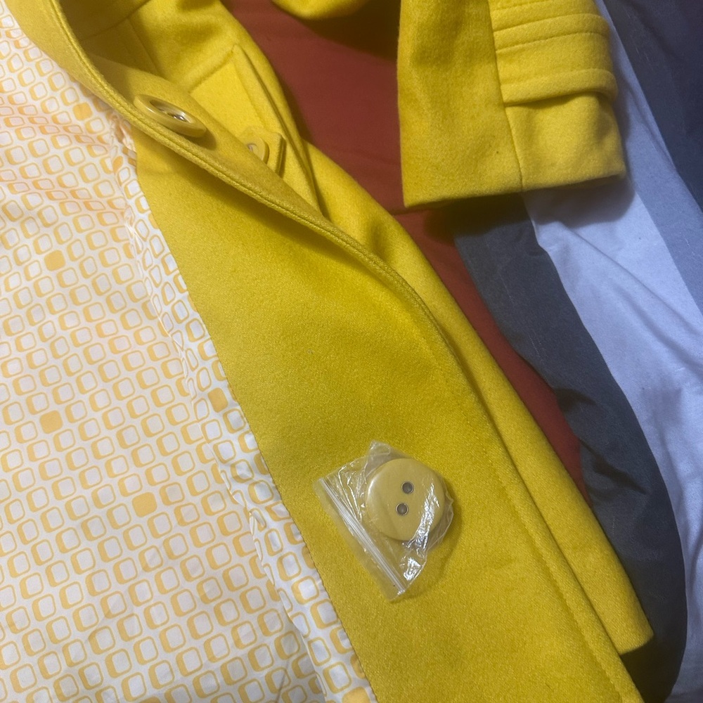 Tulle Yellow and White Printed Lined Coat